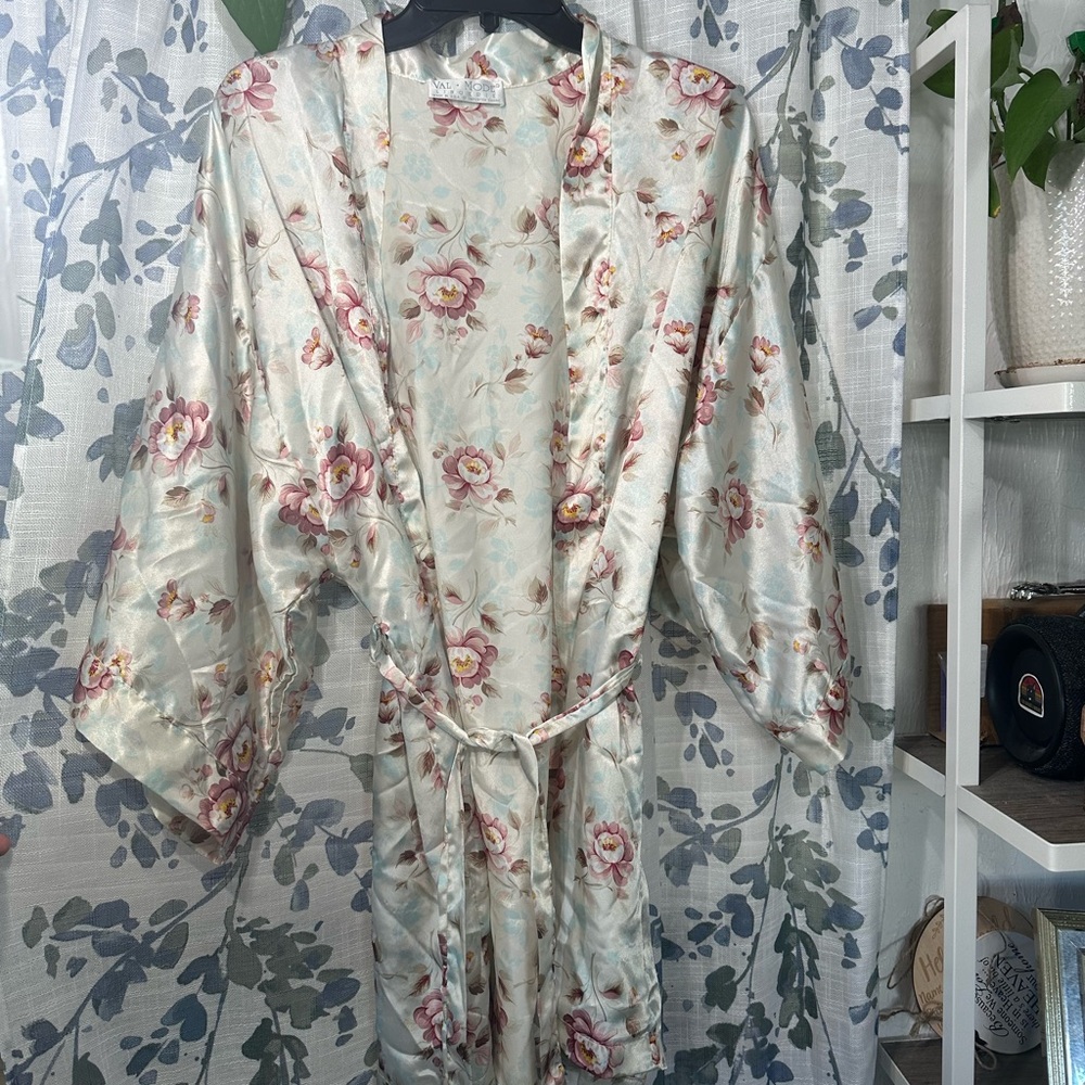 Floral Satin Kimono Robe